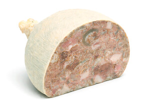 Сальтисон мясной «Княжеский с языком» вареный (натуральная оболочка)